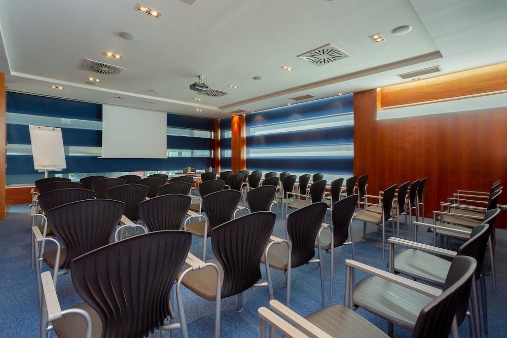 Eurostars I-Hotel Madrid Pozuelo de Alarcón Εξωτερικό φωτογραφία